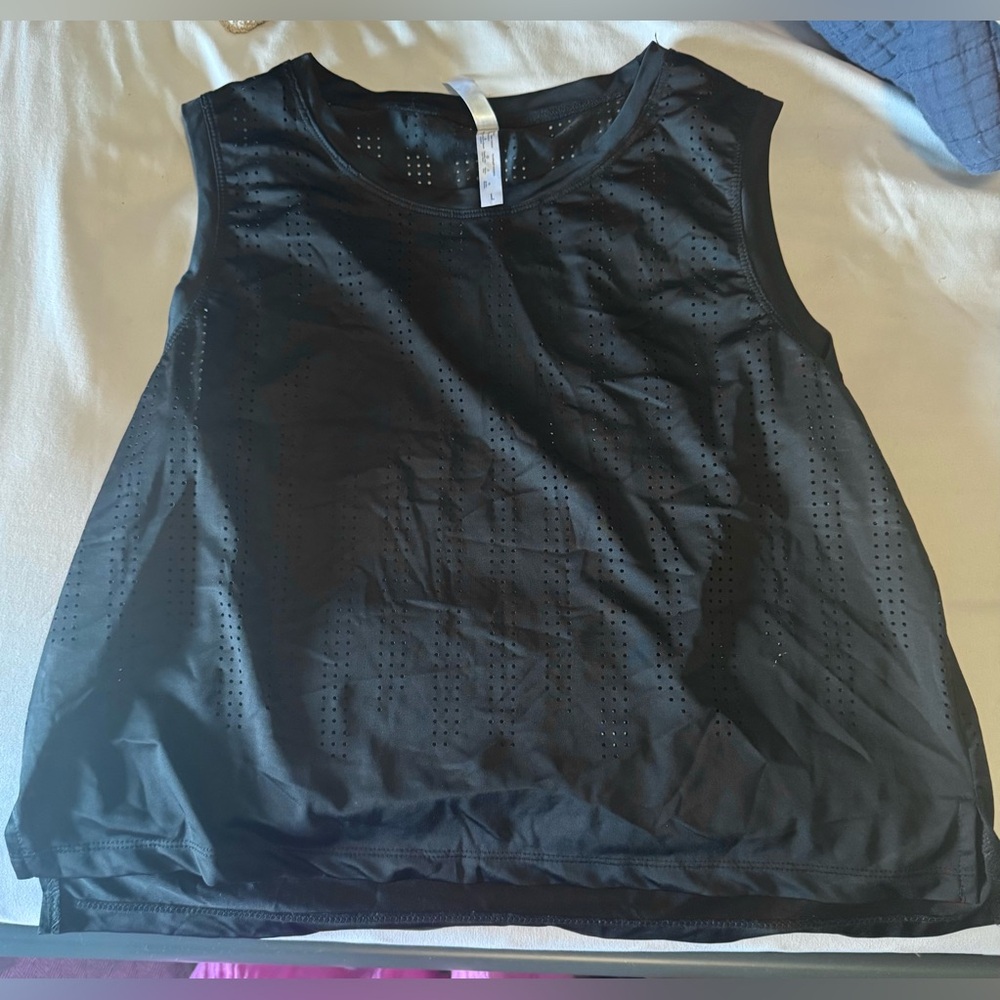 EBB & FLOW" WOMEN'S BLACK SLEEVELESS ACTIVEWEAR TOP (L)